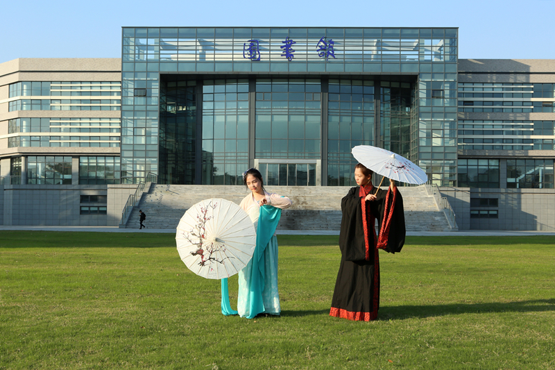 南通航运职业技术澳门六合彩
郭欢