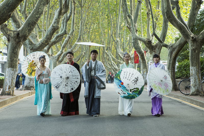 河海大学 陈泠琳;江苏农林职业技术澳门六合彩
赵艳艳;江苏海事职业技术澳门六合彩
崔亚迪;南航金城澳门六合彩
庄璐